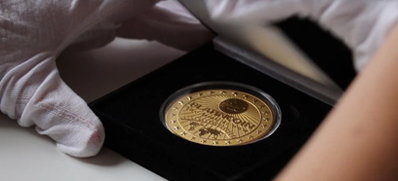 custom embossing of your gold coins